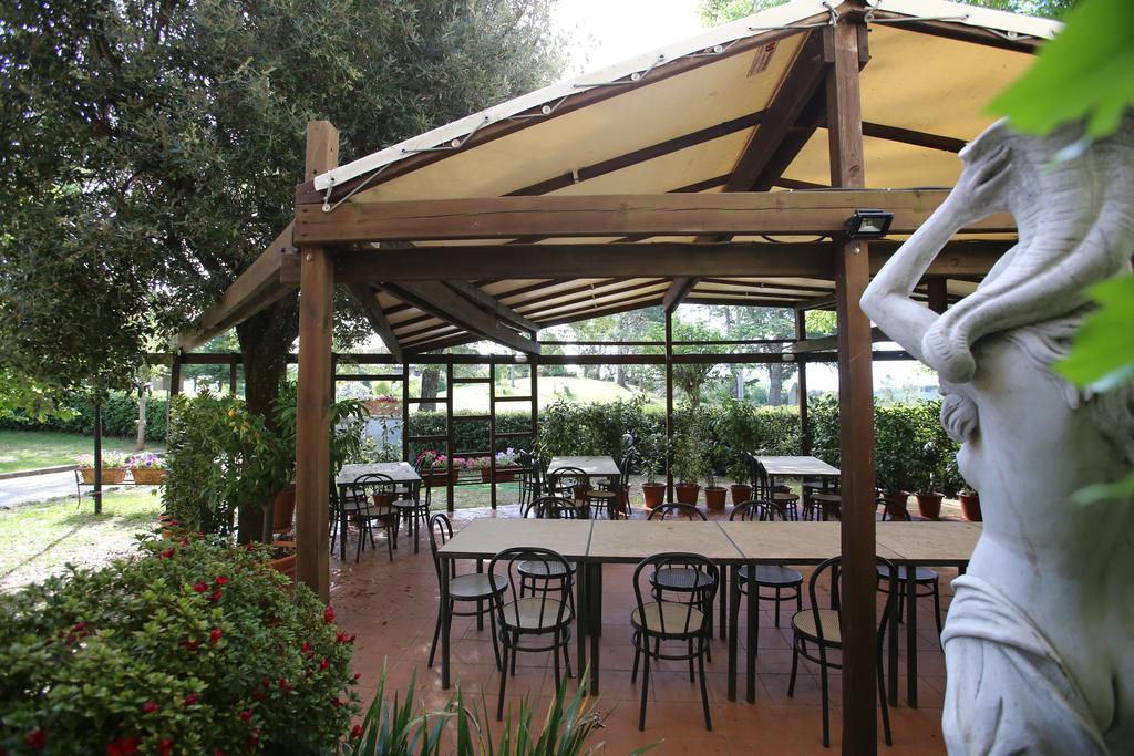 Hotel Ristorante Al Brunello Di Монтальчино Экстерьер фото